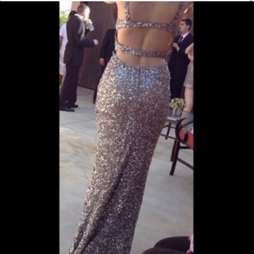 Scala special occasion sequin gown - Picture 3 of 8